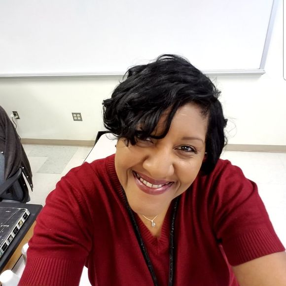 Meet your Posher, Cyndi - Picture 1 of 1